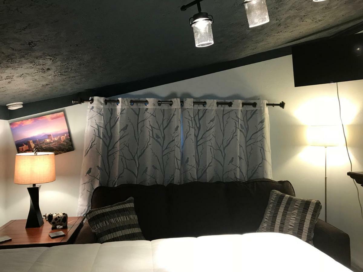 Ed & Rosie'S Place Hotel Black Mountain Bagian luar foto