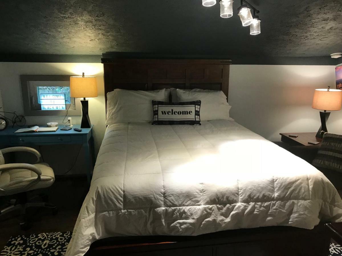 Ed & Rosie'S Place Hotel Black Mountain Bagian luar foto